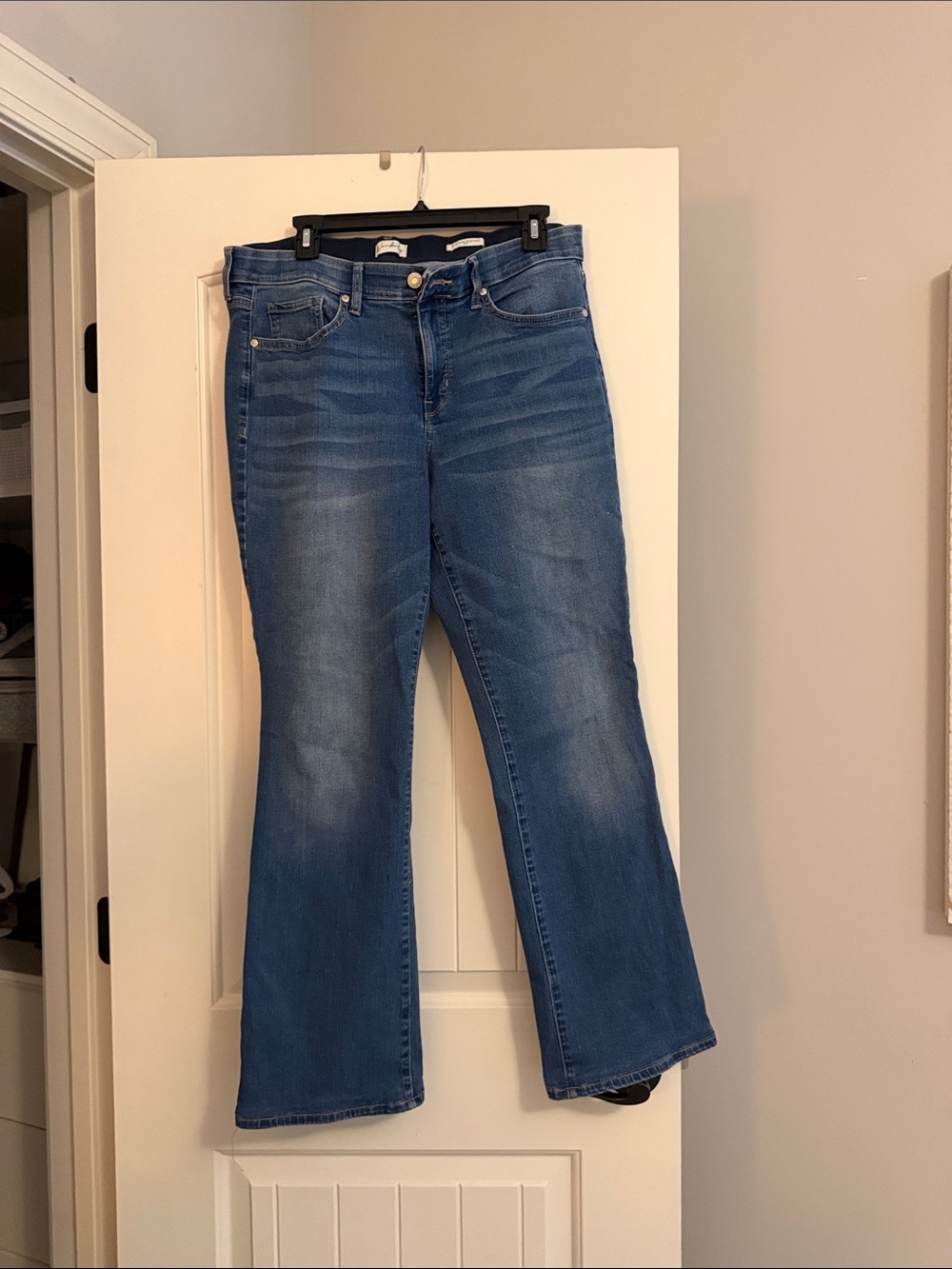 Women’s Blue Flared Jeans - Classic Mid Wash